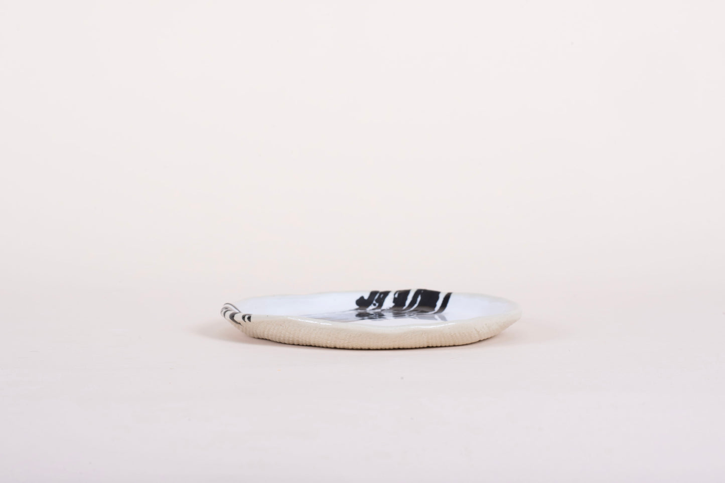 Black Splash Collection Bread/Butter Plate 6.5"/15cm