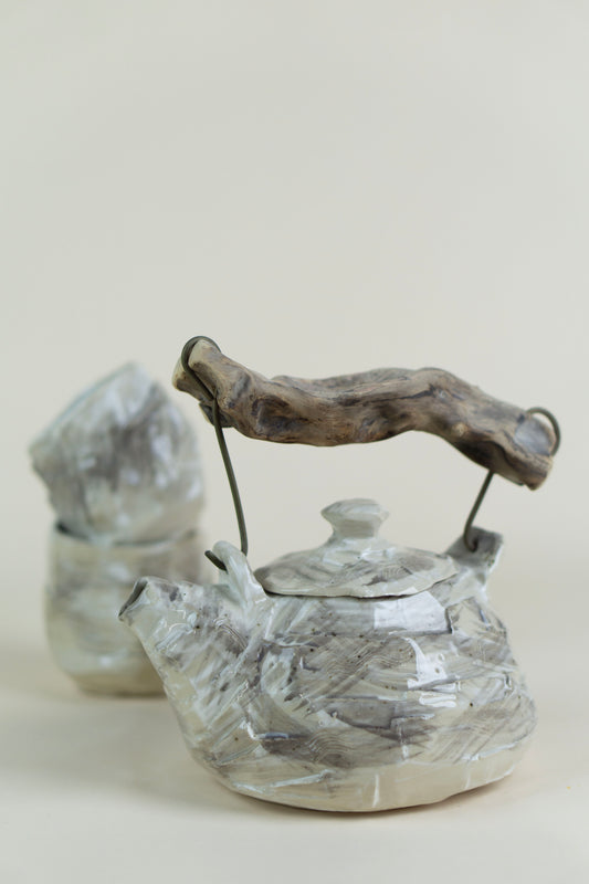 “Feral Kettle” curved ceramic tea set, Mariia Luchuk