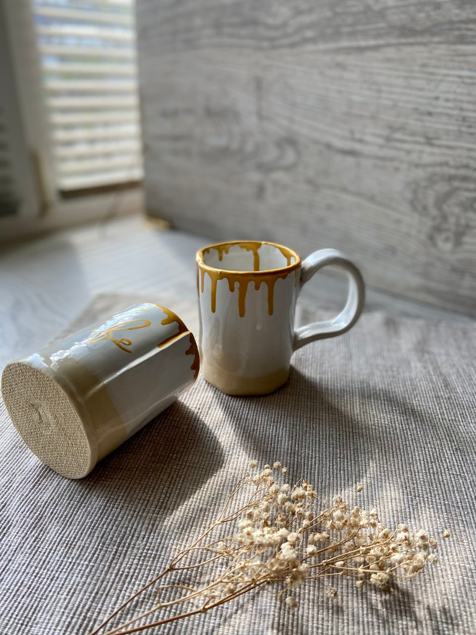 Gilded Grace Ceramic Mugs