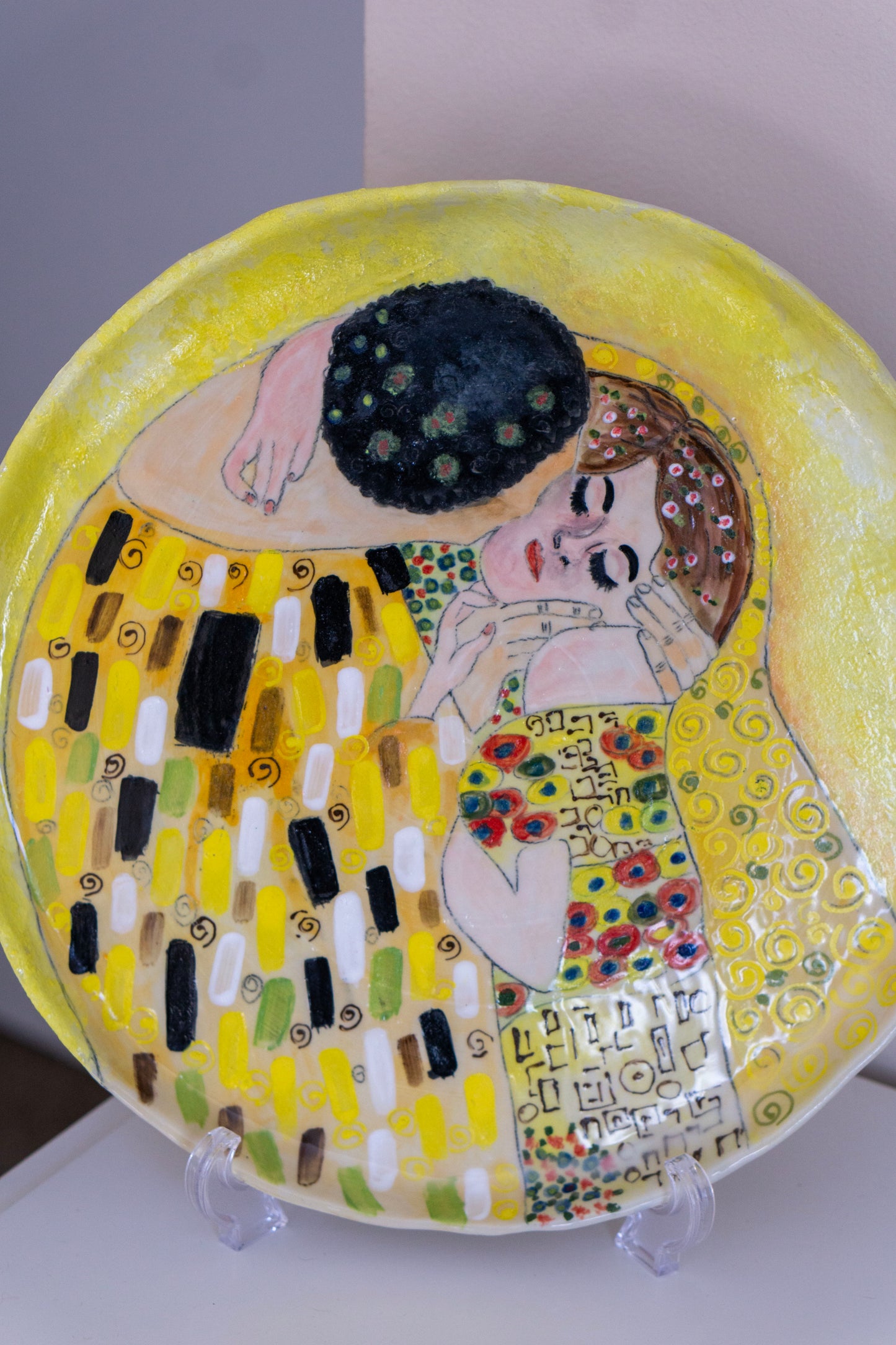 Klimt Kiss Hand Painted Ceramic Plate 12” – Romantic Lovers Art, Valentine Gift for Her, Unique Decorative Dinner Plate