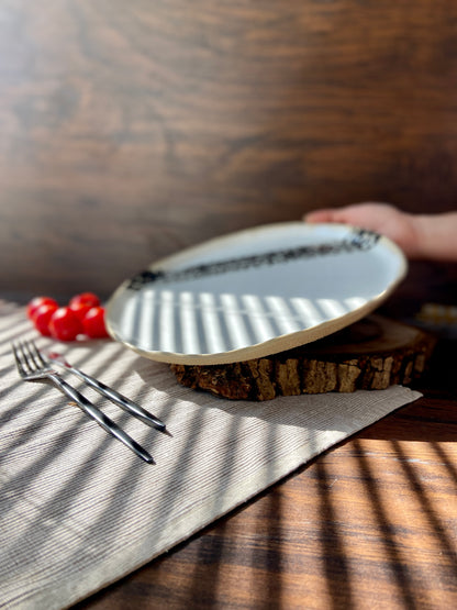 Black Splash Dinnerware Set